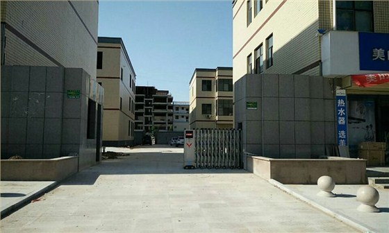 890新密市九都男装电动伸缩门