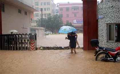 悬浮门被雨水浸泡后怎么处理